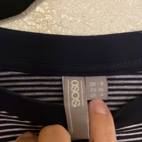 ASOS crop top size 4 - Picture 2 of 3